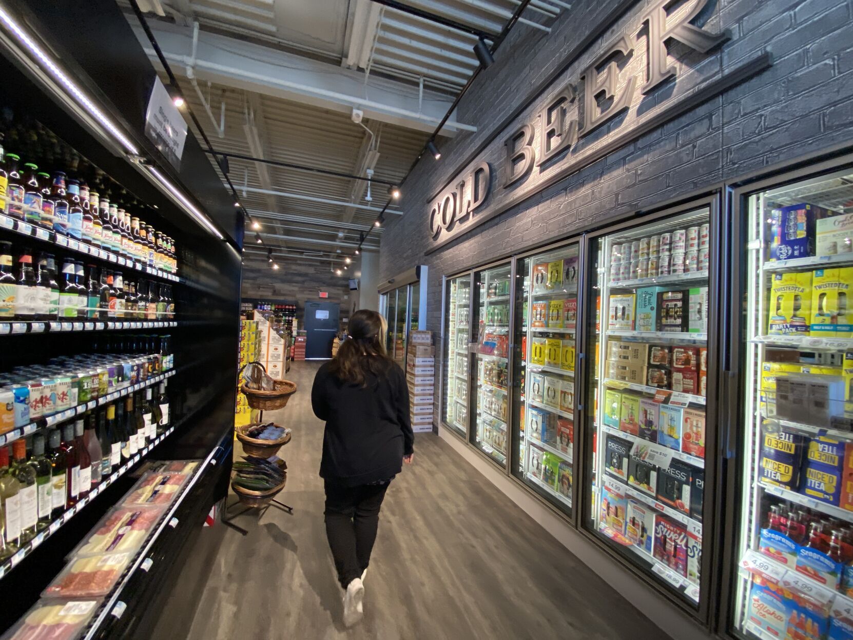 Hy-Vee Wines and Spirits